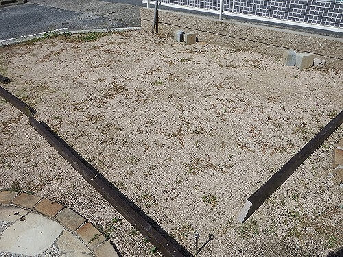 簡単なようでとても大変 お庭の地面の穴掘り作業 とりあえずやってみよう の素人diy